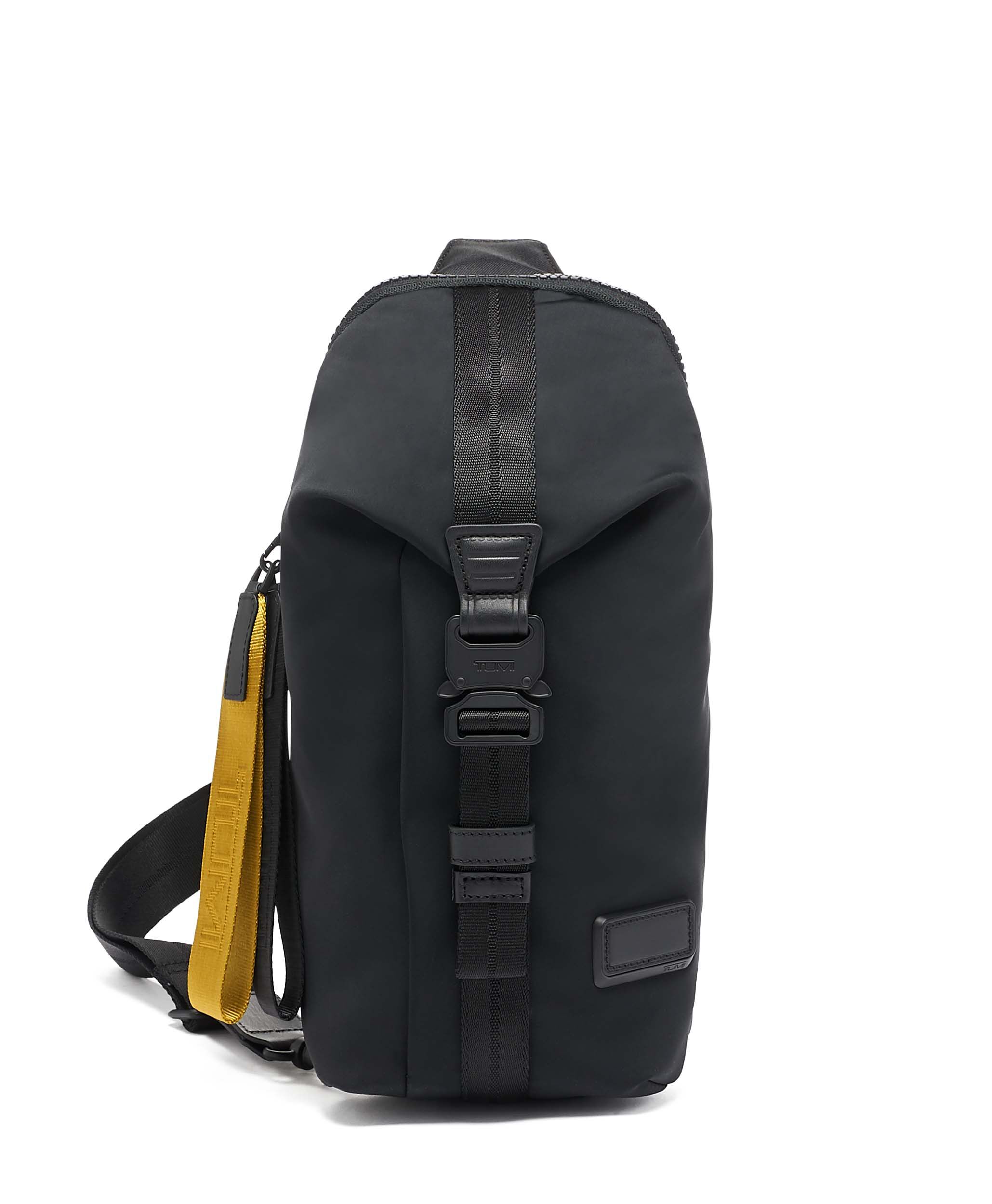 tumi bolsa sling