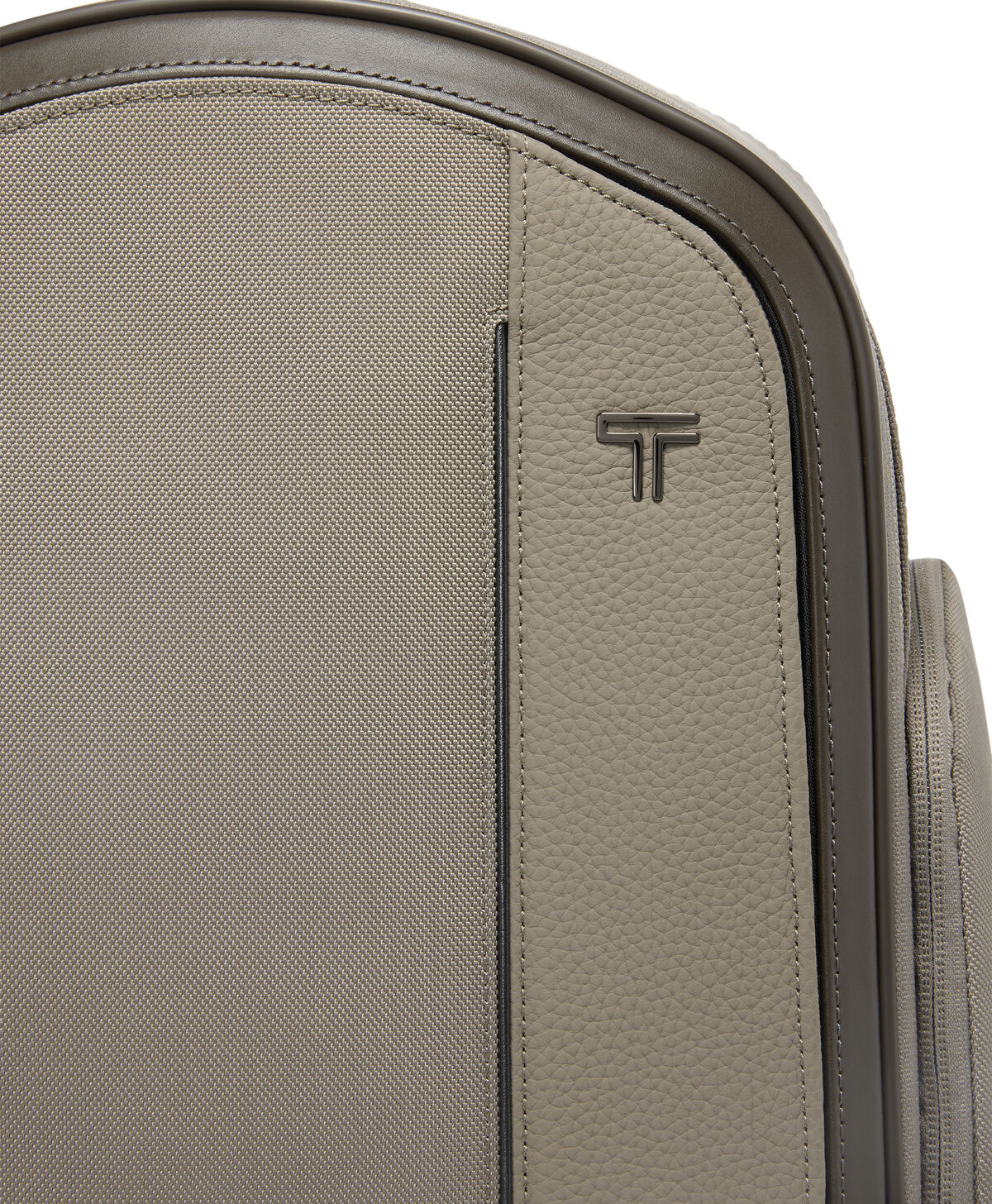 ARRIV&Eacute; Larson Medium Backpack