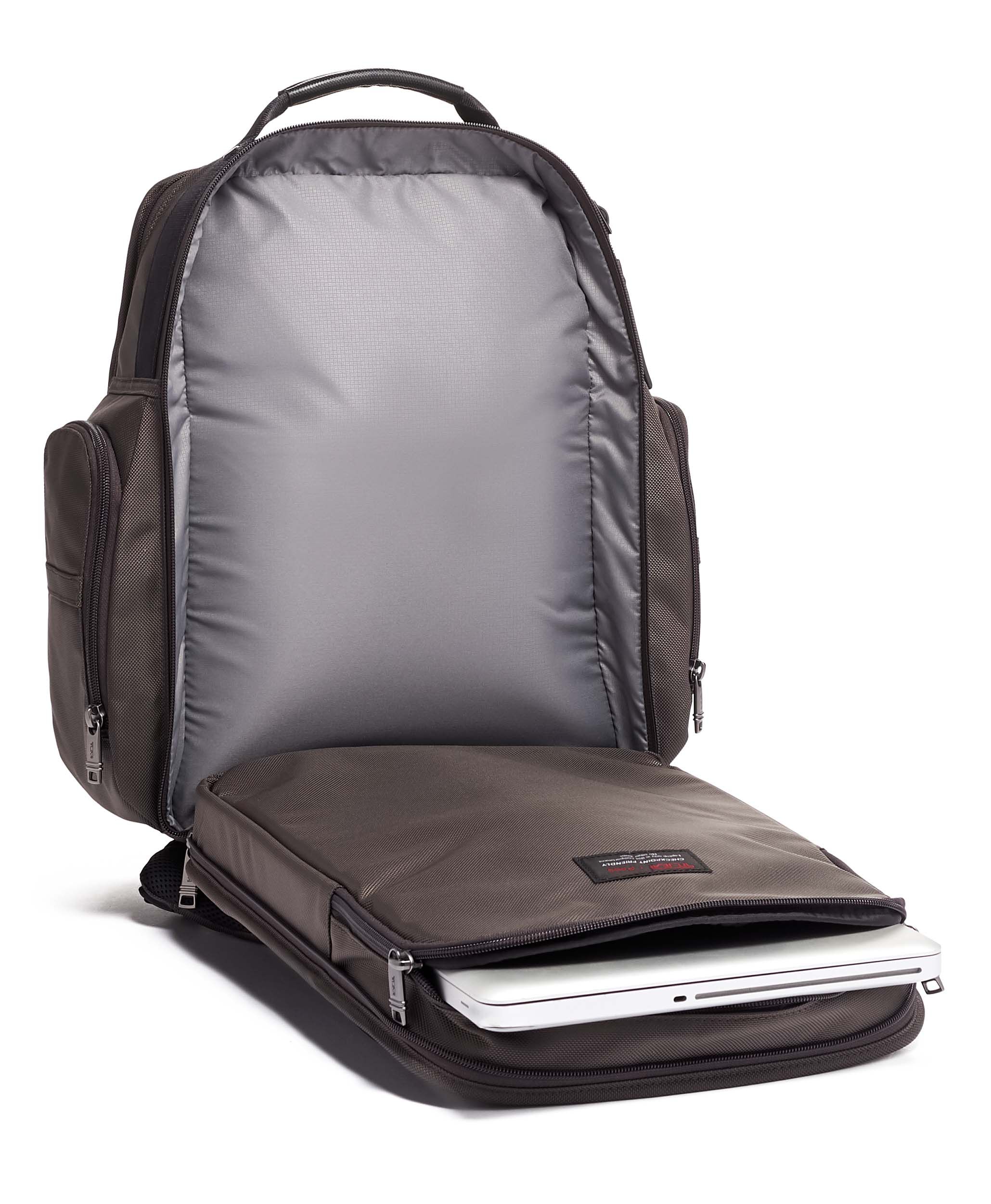 tumi business class brief pack