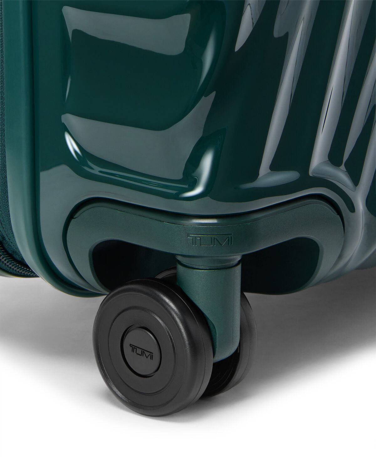 TUMI Continental Expandable Carry-On 55 cm