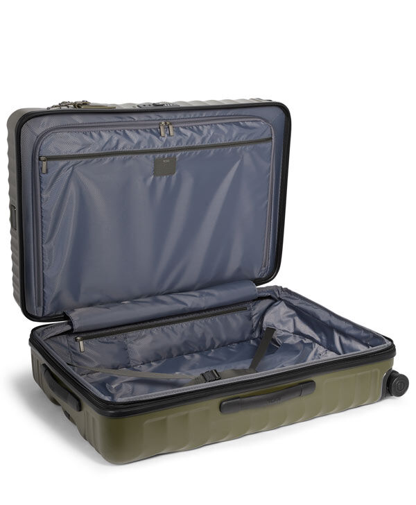 Tumi hard shell hot sale