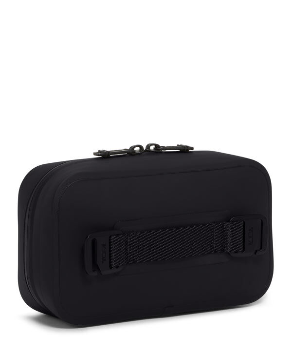 Tumi travel case discount