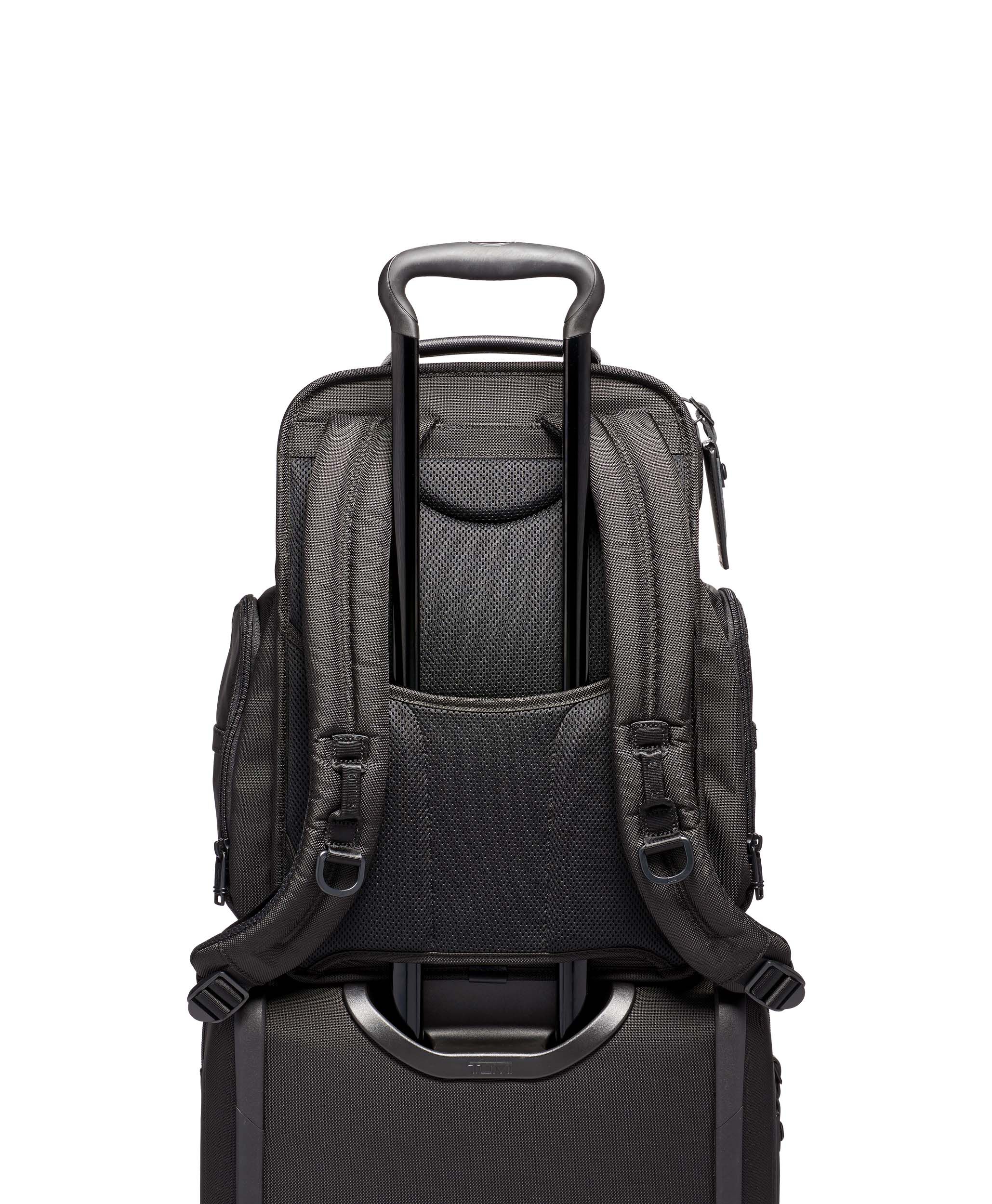 Tumi bravo 3 top