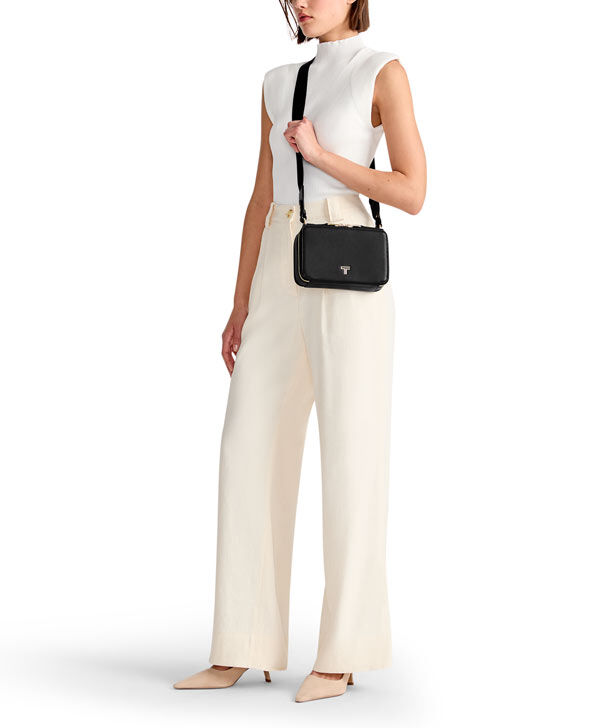 Tumi voyageur crossbody outlet