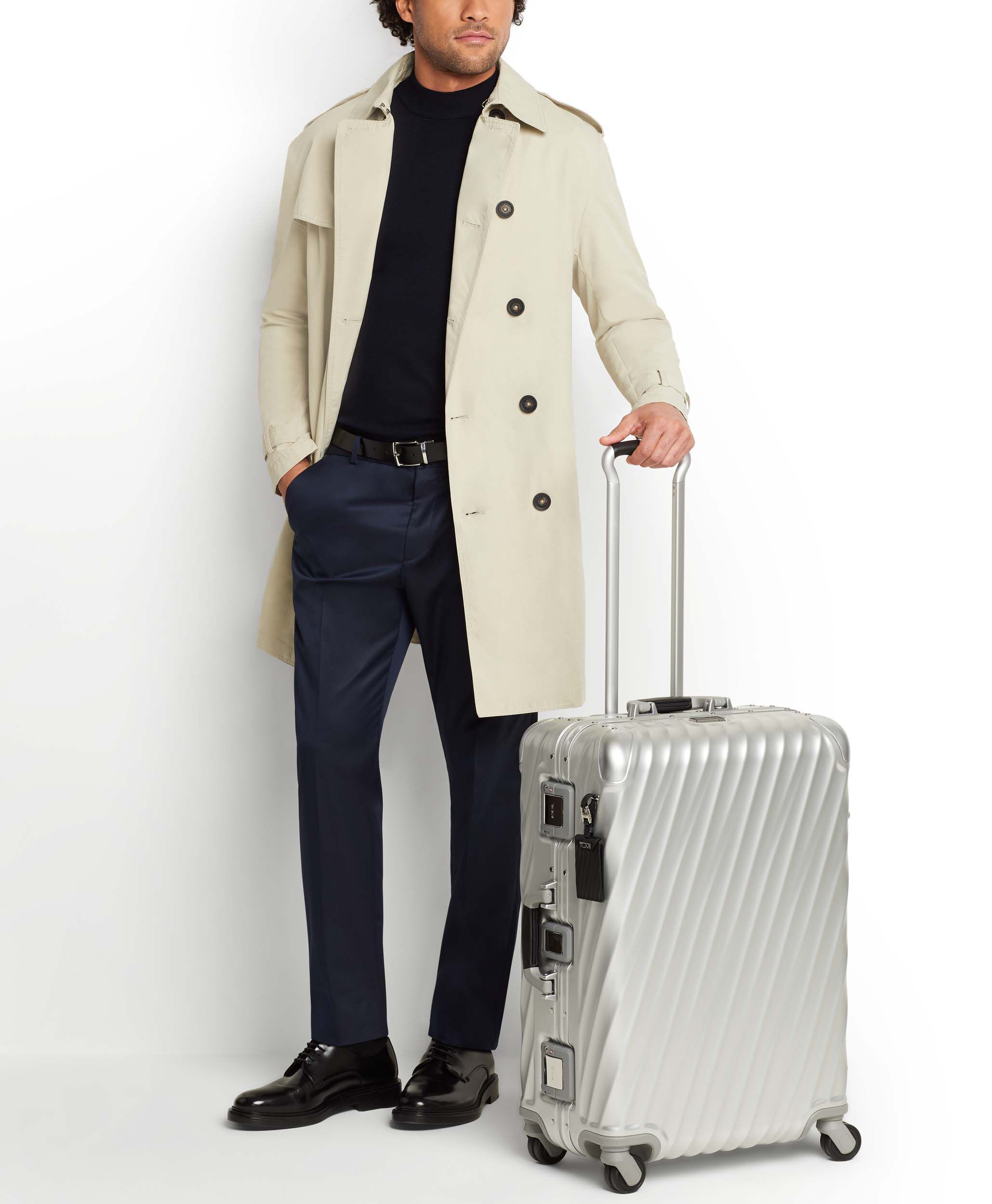 るみページ 19 DEGREE ALUMINUM ミディアム・チェックイン シルバー｜TUMI(トゥミ