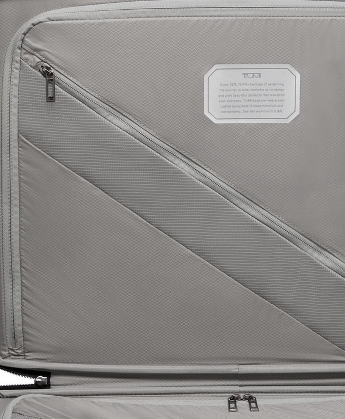 TUMI Valigia Short Trip 66 cm