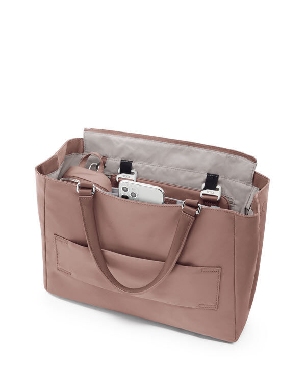 Tumi tote top