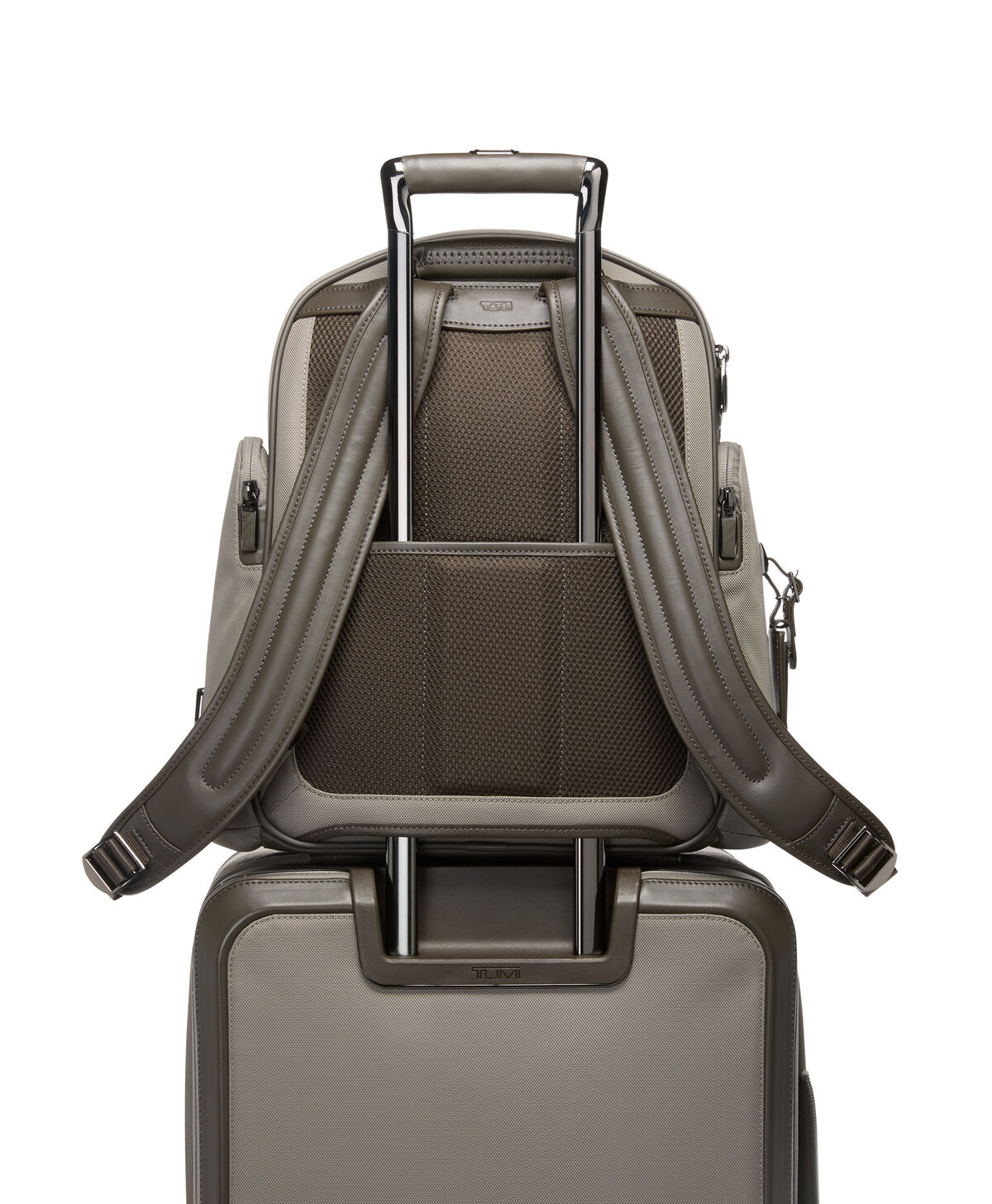 ARRIV&Eacute; Larson Medium Backpack