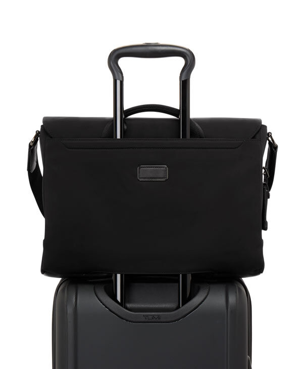 Tumi messenger laptop bag online
