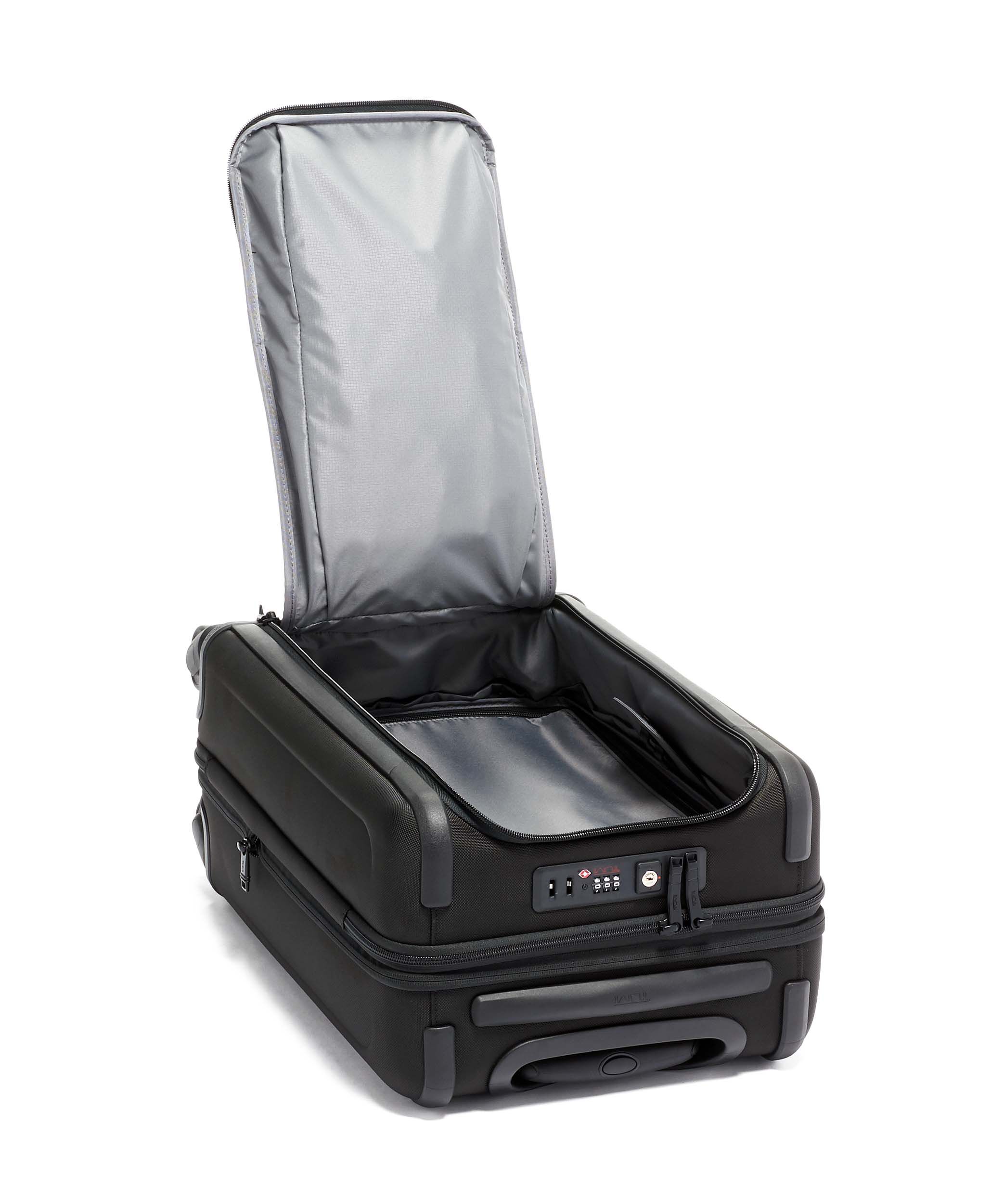 Tumi usb port hot sale