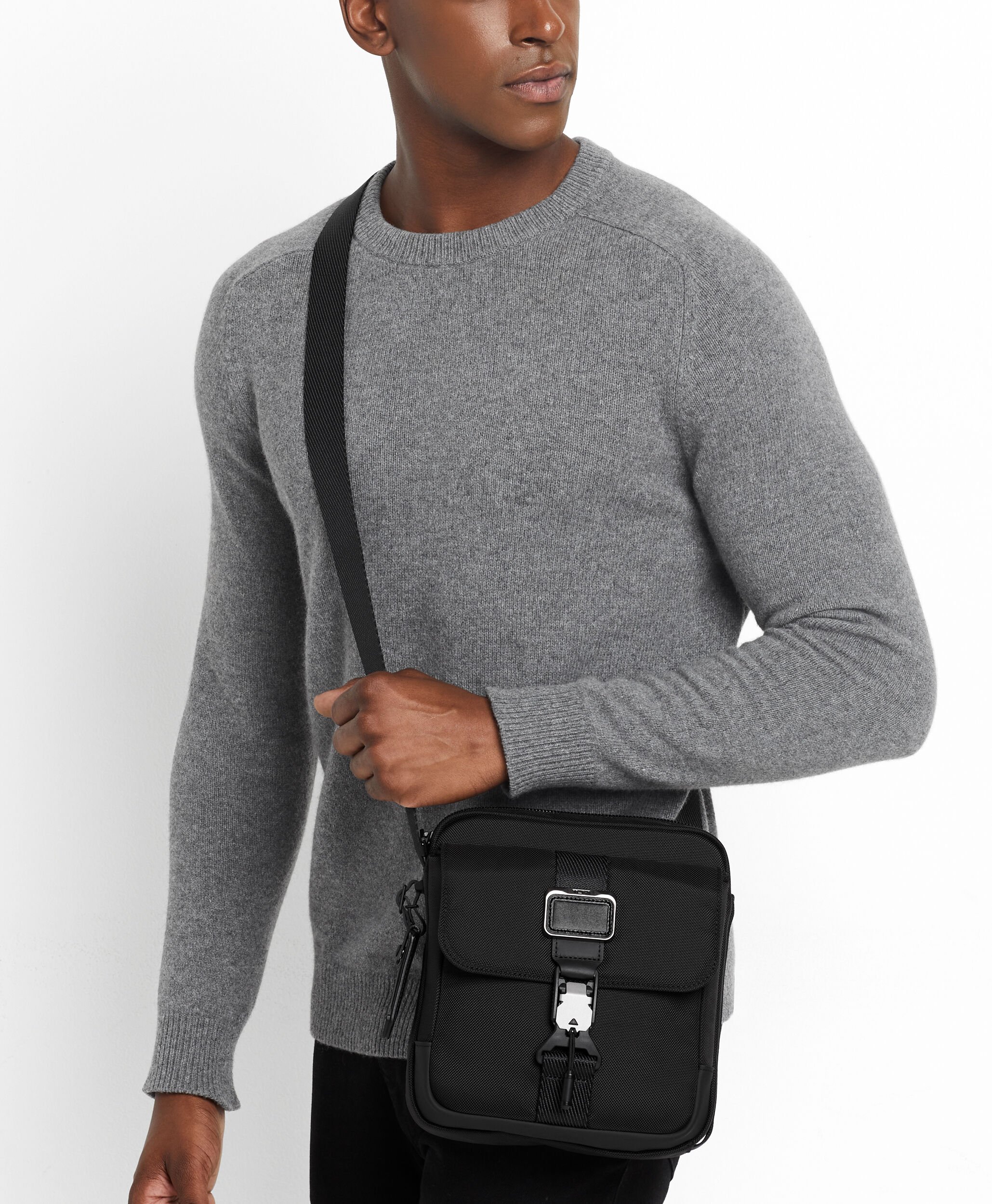 Tumi crossbody 2025 bag men
