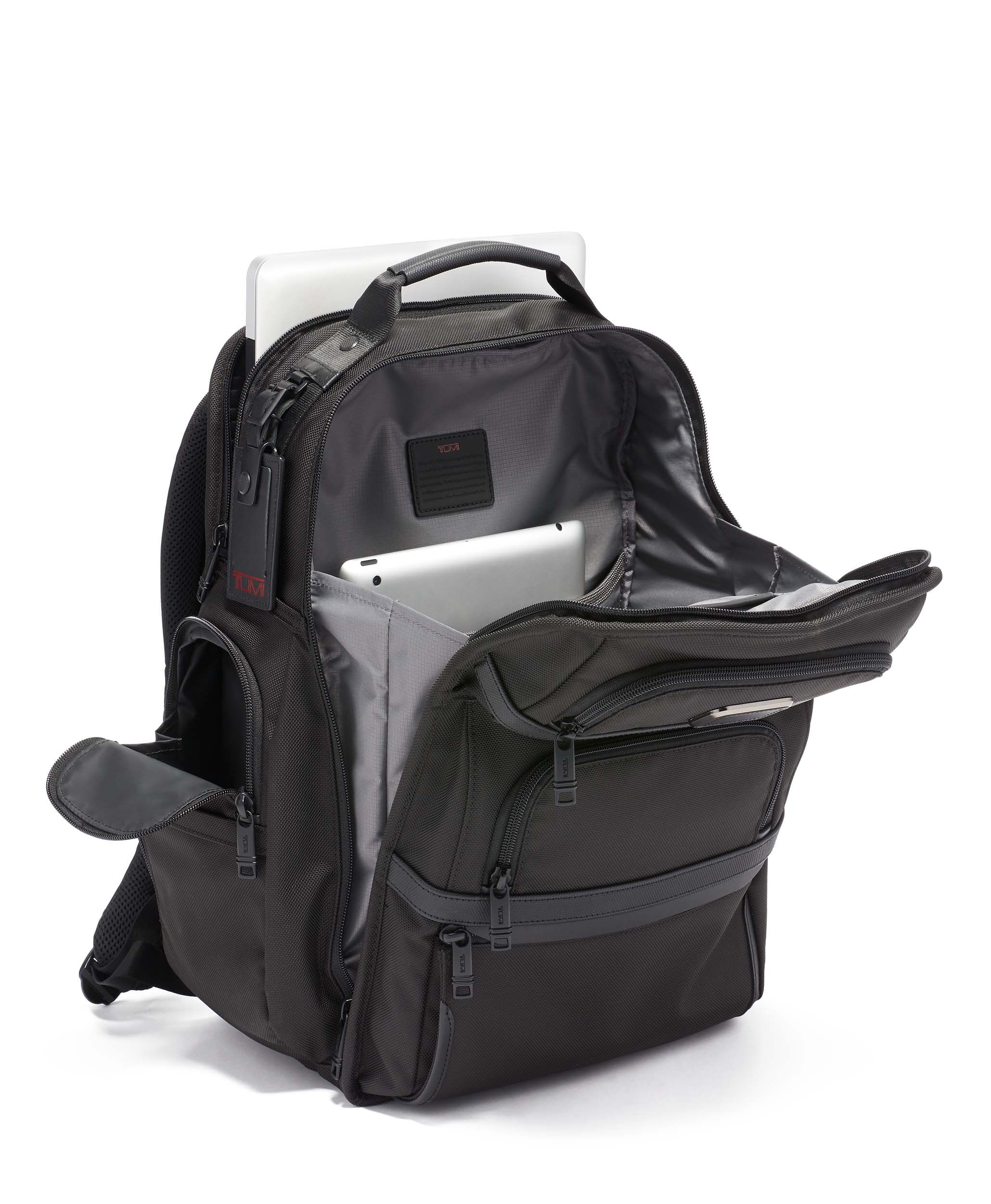 Tumi deluxe brief pack cheap