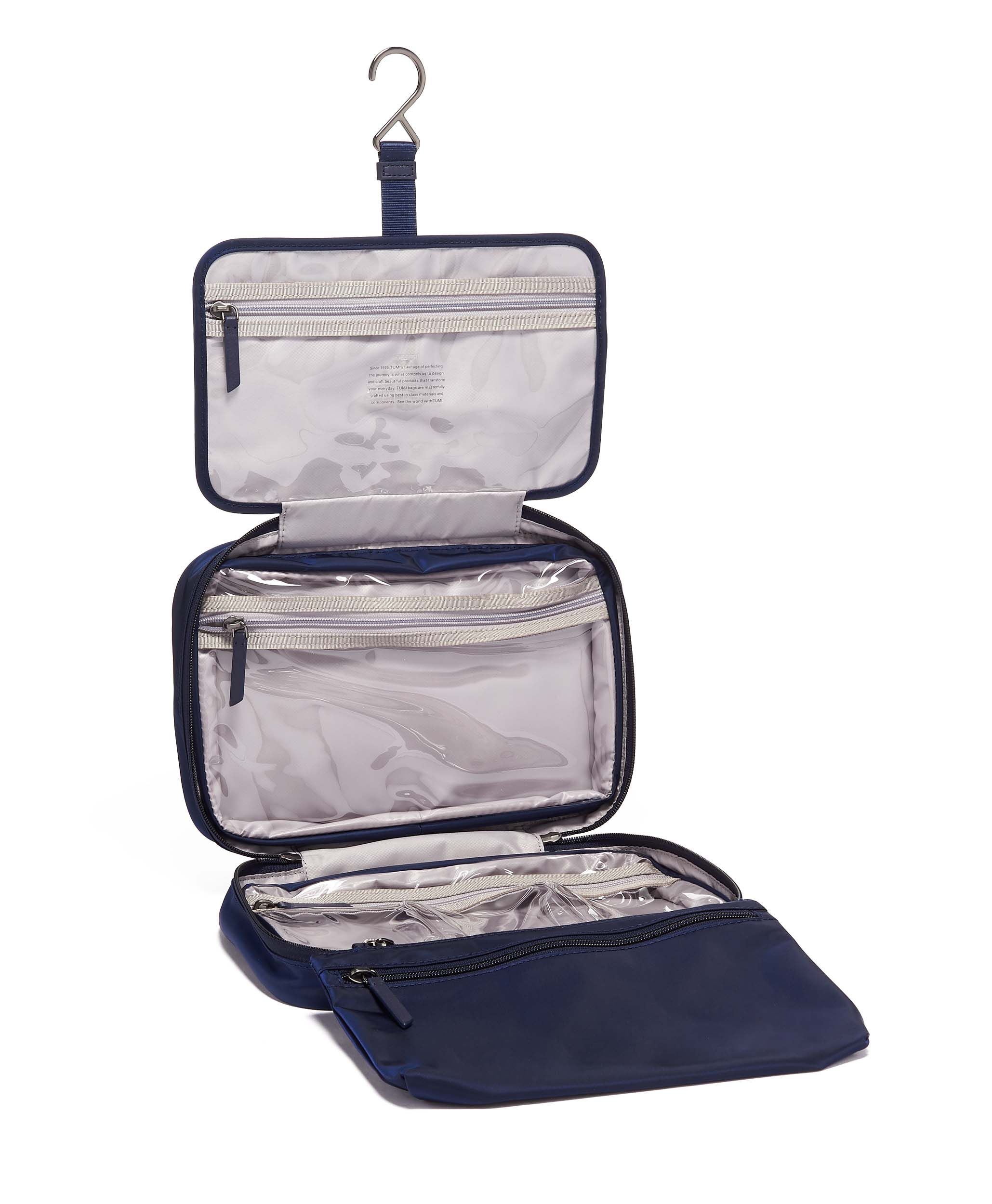 tumi toiletry bag
